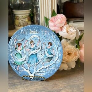 Haviland Limoges 9 ladies dancing 12 days of Christmas Plate #9 France